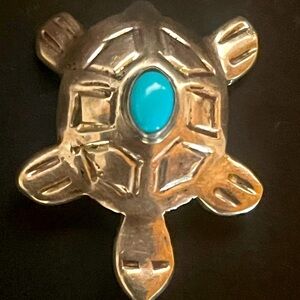 Marie Thompson vintage Navajo turtle Pin with Turquoise Stone